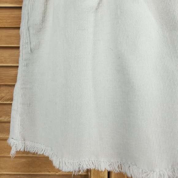 YMI Soft White Corduroy Frayed Hem Tiered Skirt Size 3 - Picture 4 of 9